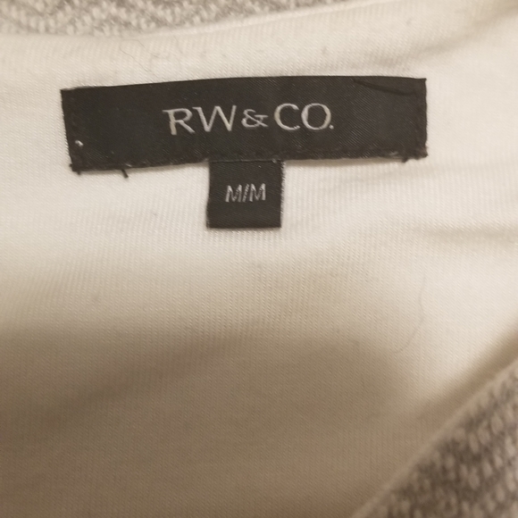 3/$25  Grey peplum top - Picture 4 of 4